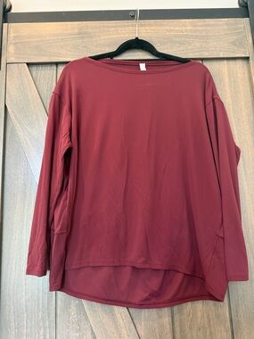 lululemon athletica Long Sleeve Boatneck Top in Burgundy